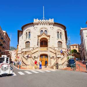 Visitez Monaco depuis un bus panoramique Hop-On Hop-Off – Explorez monuments et attractions en 2025 Montez dans le bus à toit ouvert à Monaco, Monaco – Découvrez monuments, attractions et lieux secrets avec un tour hop-on hop-off en 2025