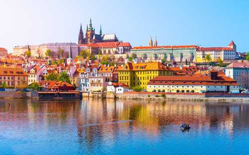 Circuit en bus Hop-On Hop-Off de Prague Bus touristique à ciel ouvert au château de Prague