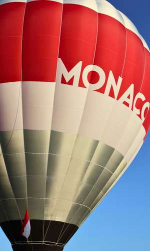 Descendez aux attractions de Monaco avec un tour en bus Hop-On Hop-Off – Découvrez Monaco à votre rythme en 2025 Descendez aux attractions, musées et monuments de Monaco avec un tour en bus à arrêts multiples – Arrêts pratiques et visite panoramique en 2025