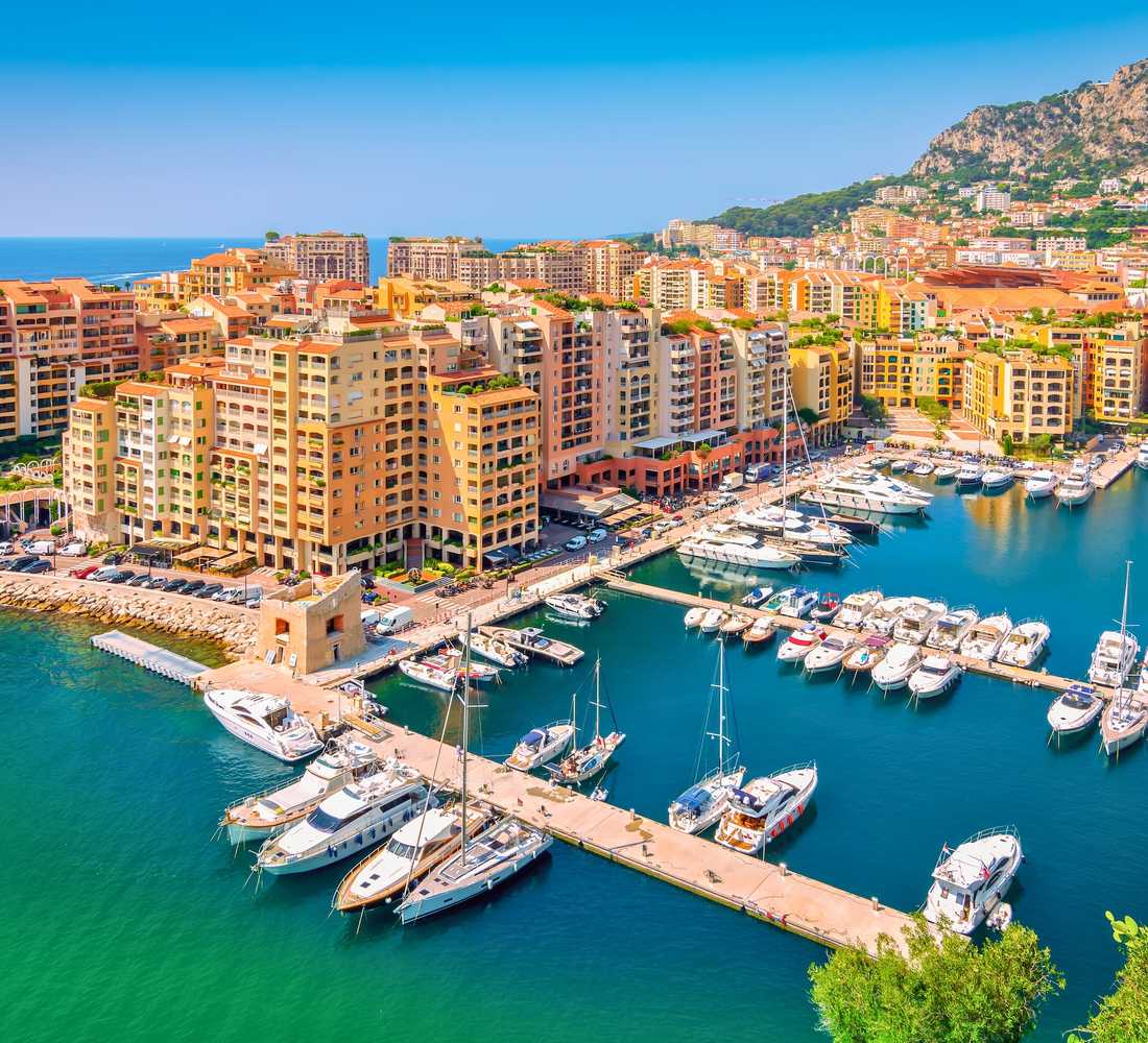 Tours en bus touristiques à Monaco – Monuments emblématiques de Monaco et billets flexibles en 2026 Tours en bus hop-on hop-off à Monaco, Monaco – Bus à toit ouvert, attractions principales et annulation gratuite en 2026