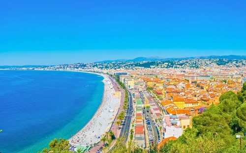 Circuit en bus touristique de Nice Bus à ciel ouvert sur la promenade des Anglais à Nice